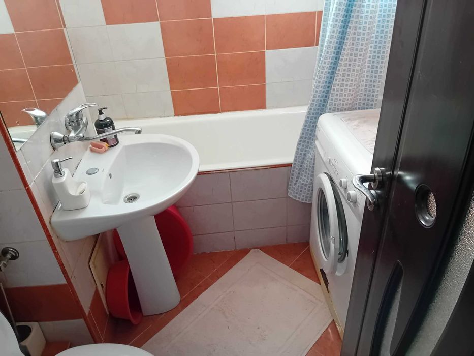 Ap 2 Cam Maratei aproape de piata mare 54mp etaj 3 renovat decomandat