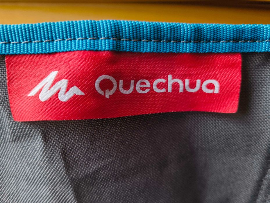 Сгъваеми къмпинг столове Quechua (Decathlon) с поставка за чаша — 2 бр.