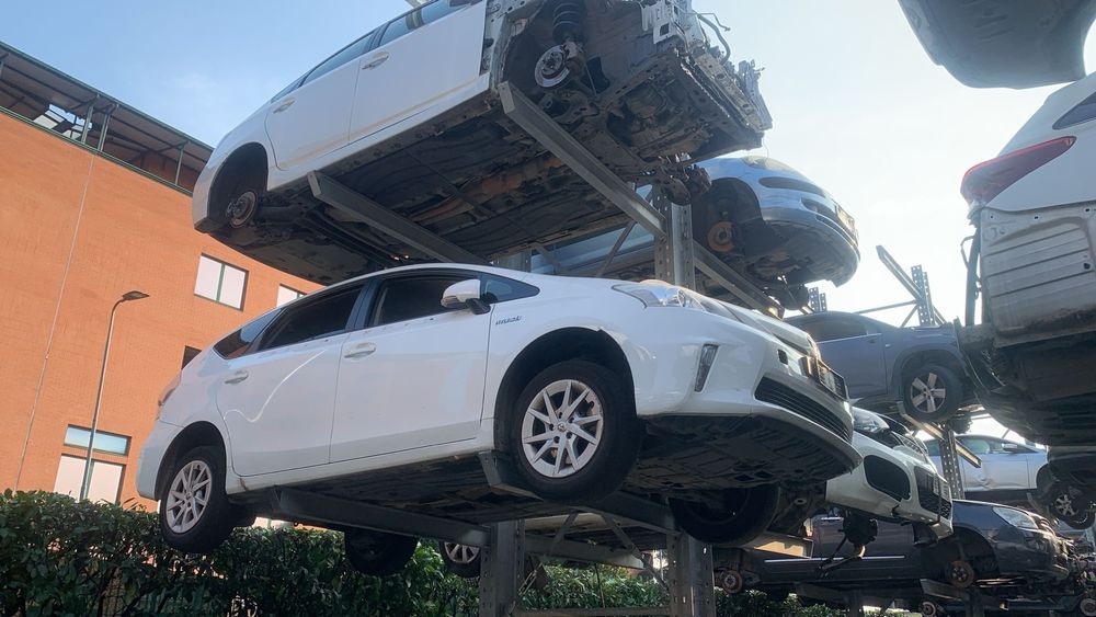 Piese Toyota Prius Plus/V 2012-2015. Volan stinga.