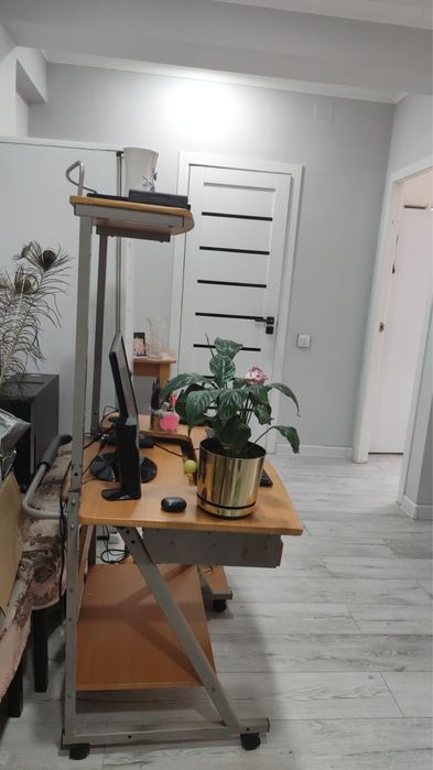 Компьютерный стол