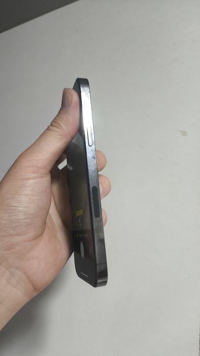 Продам айфон 12 про 256 г