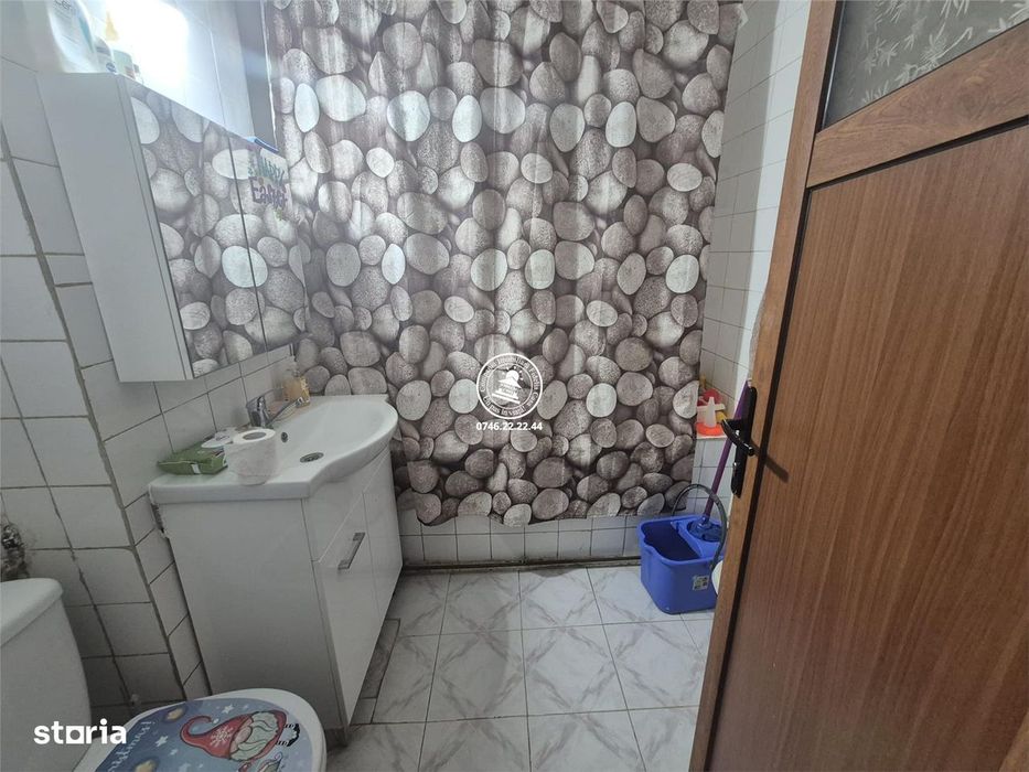 Apartament 3 camere decomandat zona Galata-Iasi