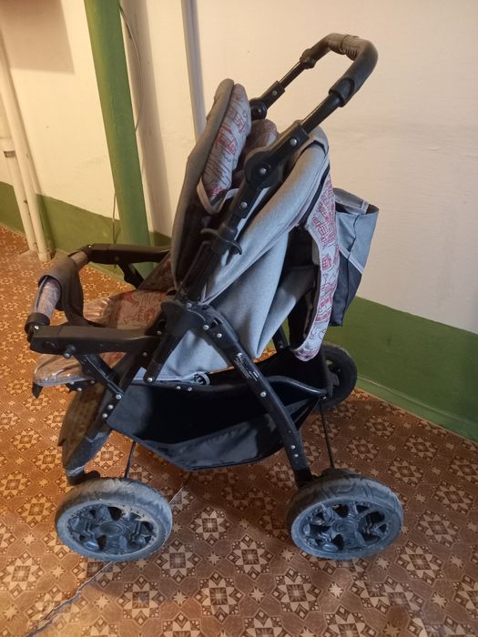 Продам коляску зима-лето.