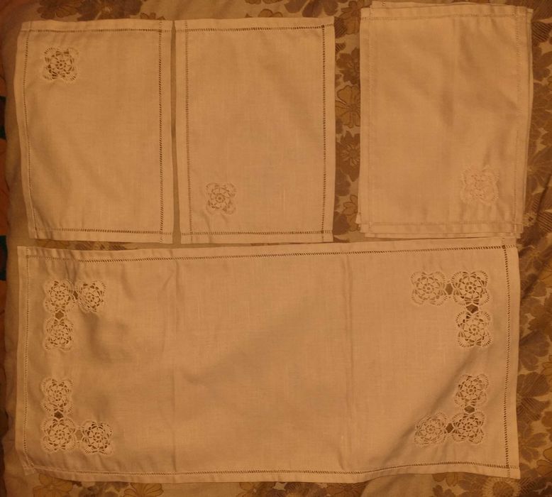 Коплект мильо, карета и други плетени на една кука