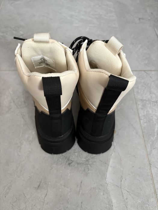 Продавам дамски боти