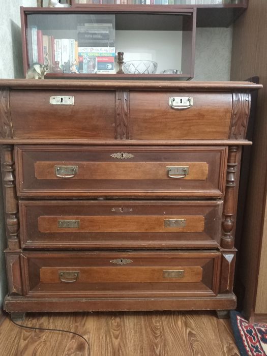 Срочно! Продам  Комод старинный, антикварный!!