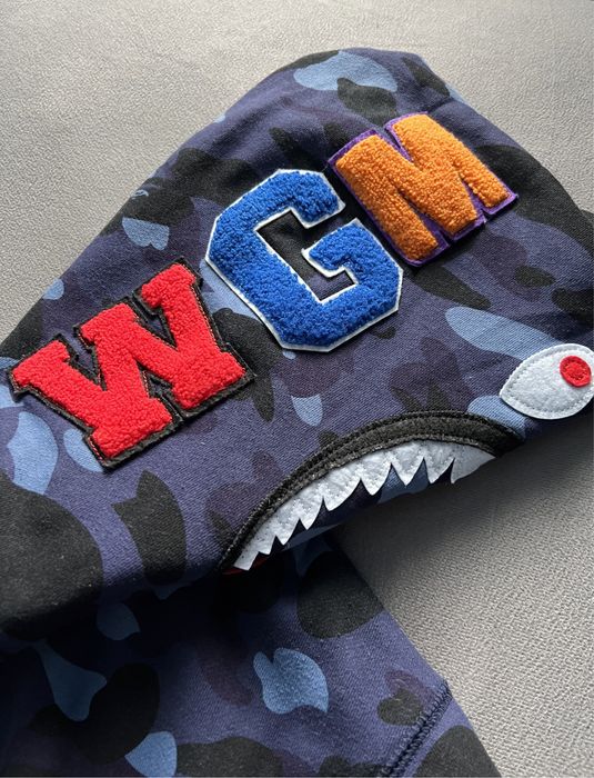 BAPE суичър S размер