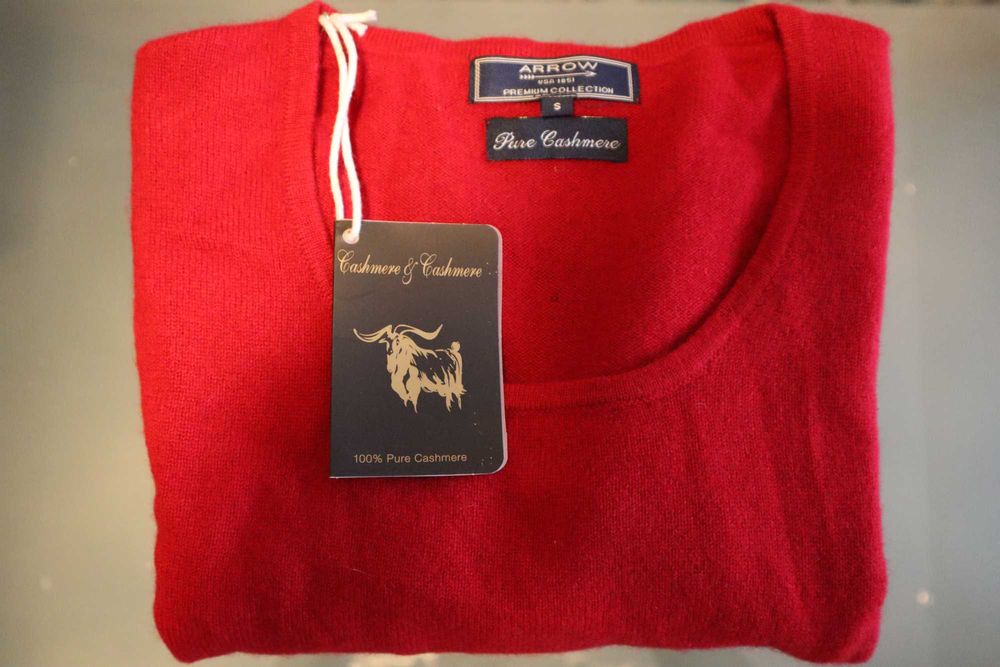 Vând pulover nou din 100%cașmir (dama: galben sau rosu, barbat: bej)