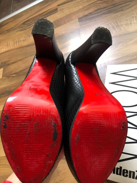 Дамски обувки на висок ток