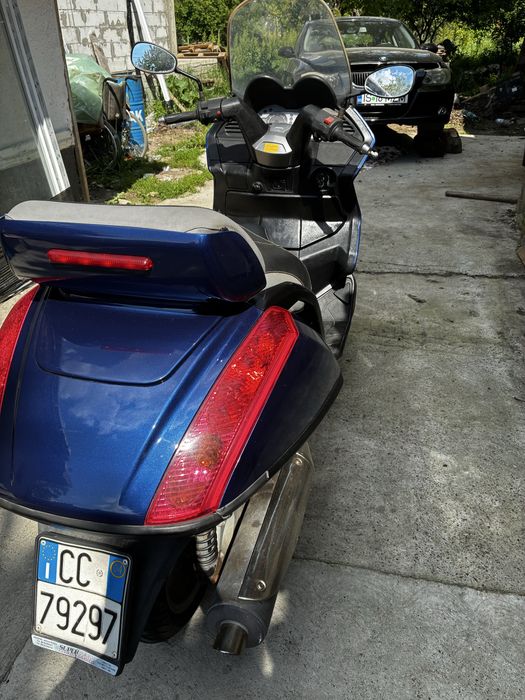 Vand scuter aprilia atlantic 500
