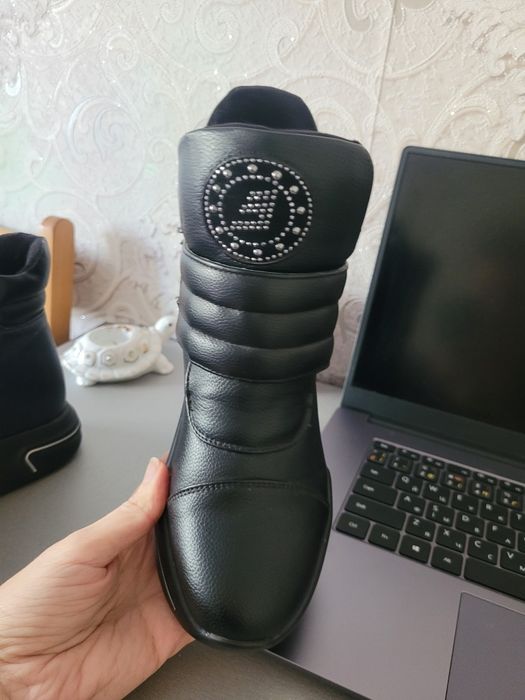 Отдам ботиночки 37 р
