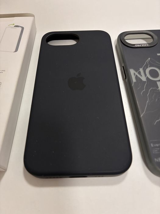 Чехол для iphone 16e