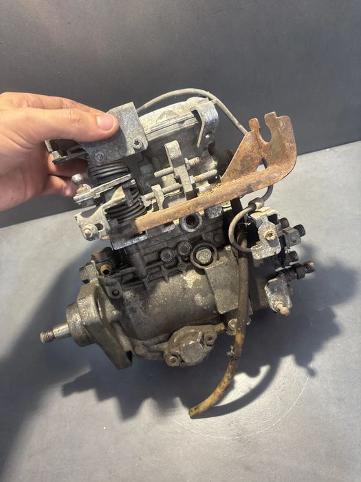 Pompa injectie 0460494277/028130107k Volkswagen VW Passat 1990