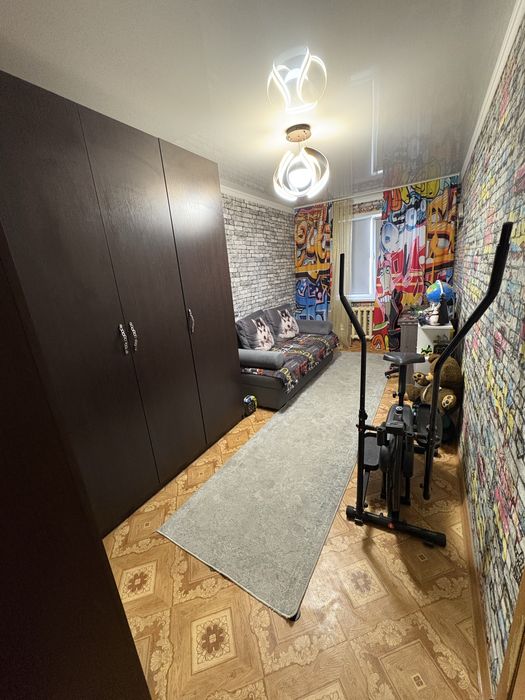 Продам квартиру район молодежный