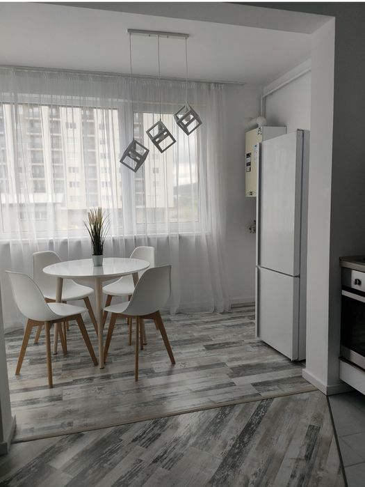 Închiriez apartament 2 camere
