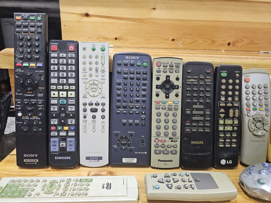 Продам пульты разные оригинальные, пульт, каждый цена отдельно