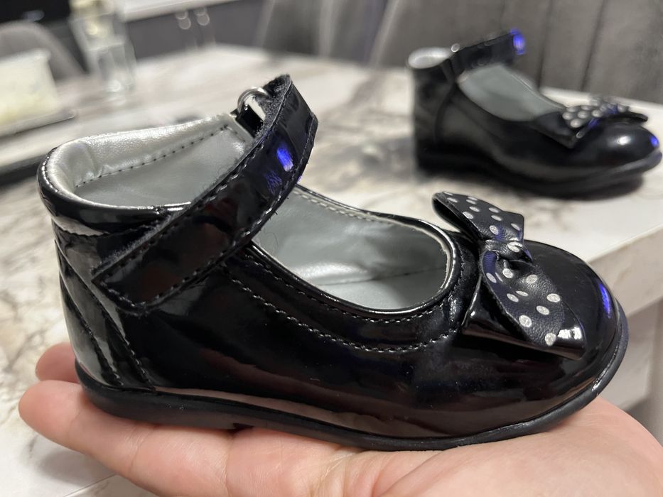 Лот бебешки обувки 18-20 размер 2+1 ПОДАРЪК