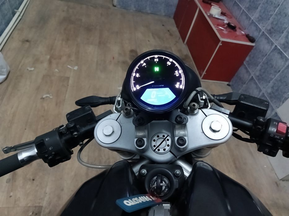 Ducati Monster injecție
