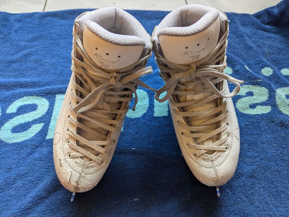 Професионални кънки за фигурно пързаляне Risport Royal Pro, размер 225