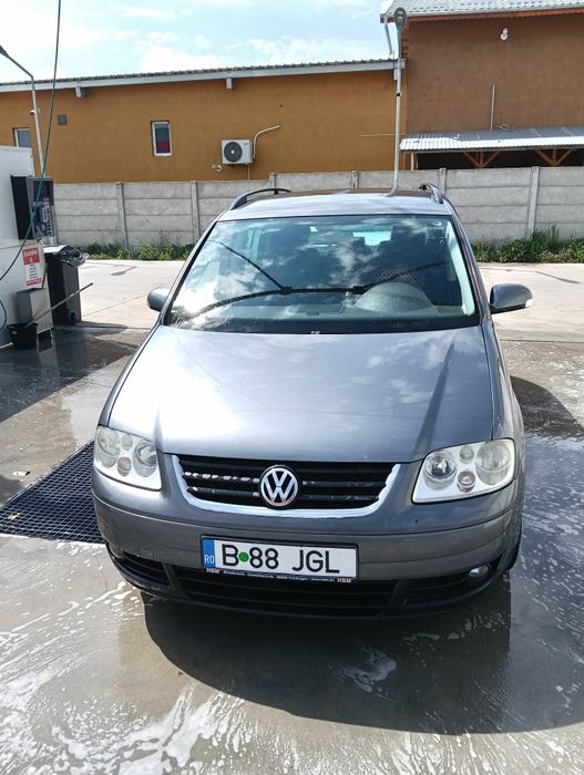 Vând vw Touran 2007