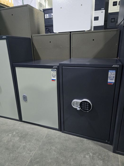 Мини сейф Deli перечисление есть