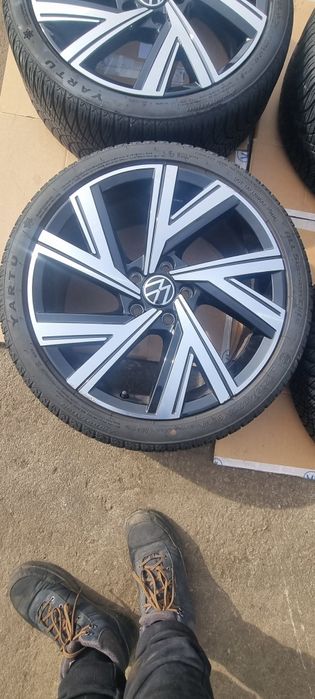 Jante VW GOLF 8 Bergamo R18