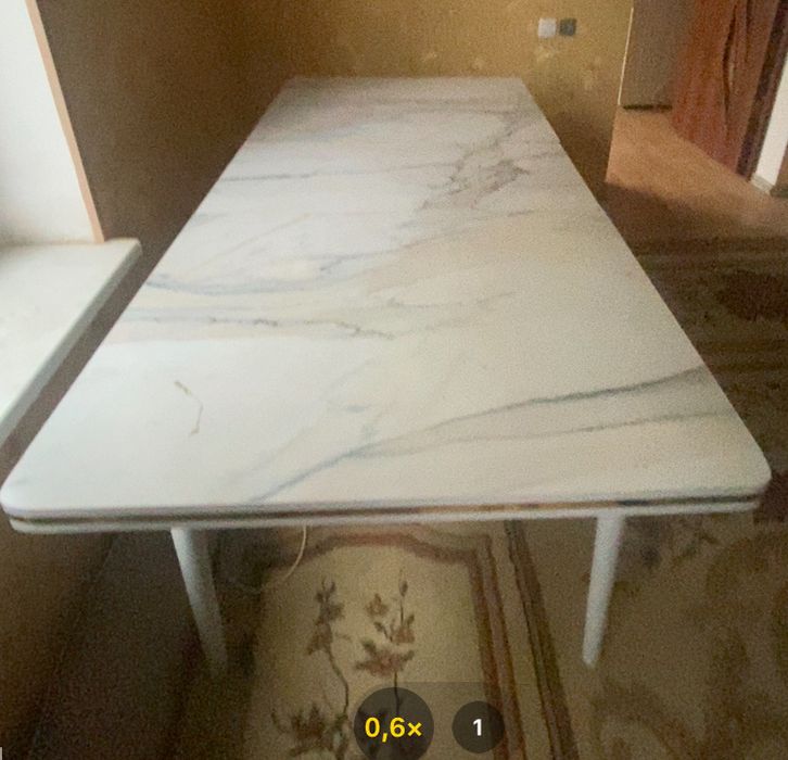 Стол.   Ас  үйге