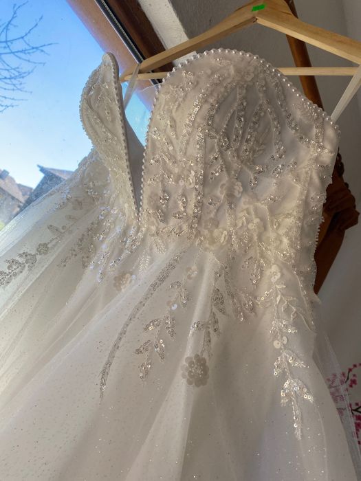 Сватбена/Булчинска рокля