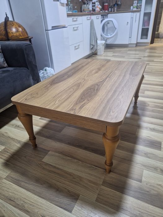 Кухненска маса с 6 стола и ниска холна маса