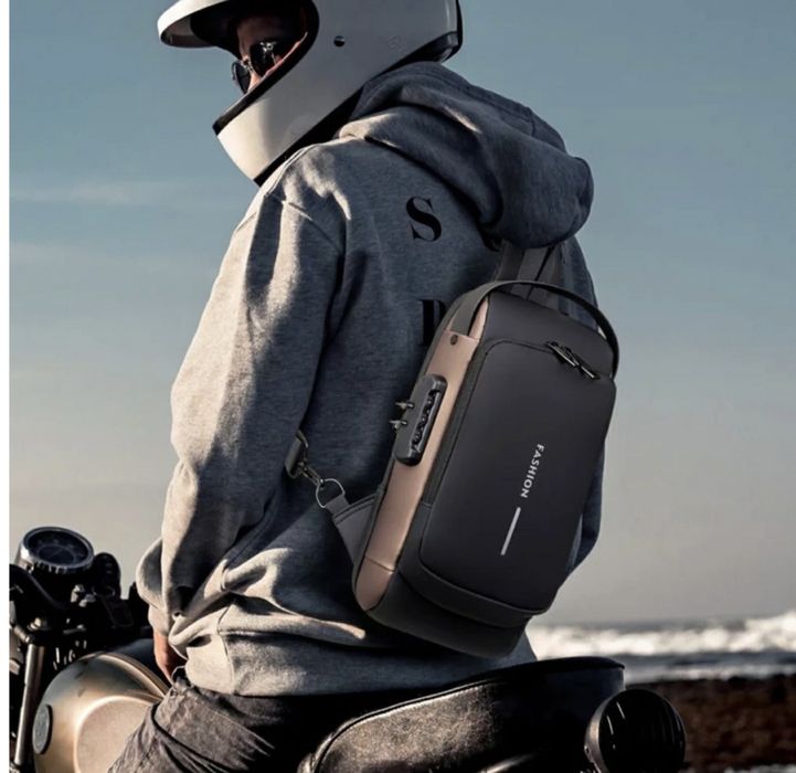 мъжка чанта непромокаема паласка многофункционална мотор USB слот