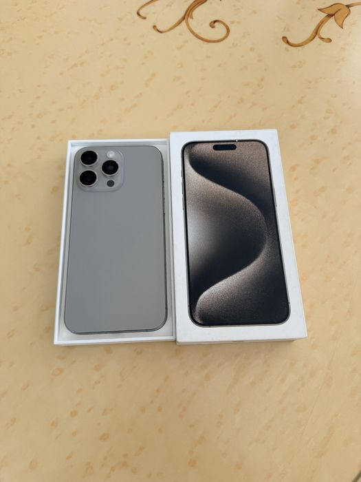 iPhone 15 Pro Max 256Gb - В отличном состоянии