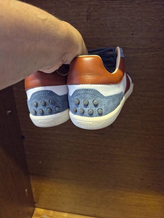 Италиански кожени обувки Tods