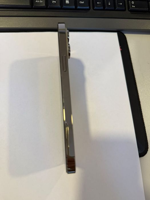 Продам айфон 14 pro max на 256 gb