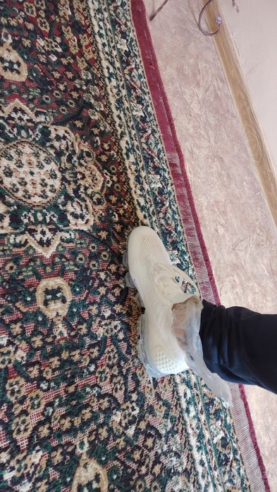 vapormax nike 42. 43 razmer bor yangi