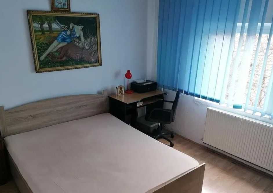 Дава се под наем Тристаен апартамент в Пловдив, Център - 72 кв.м за 193.8 € - Снимка #4