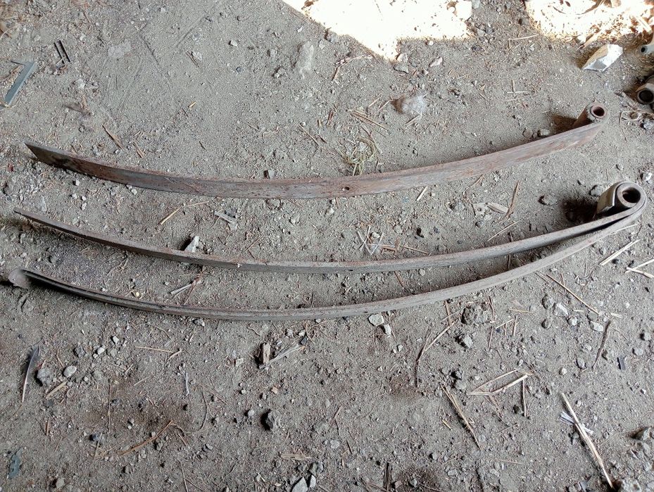 Ступицы, диски , рессоры ПТС -4