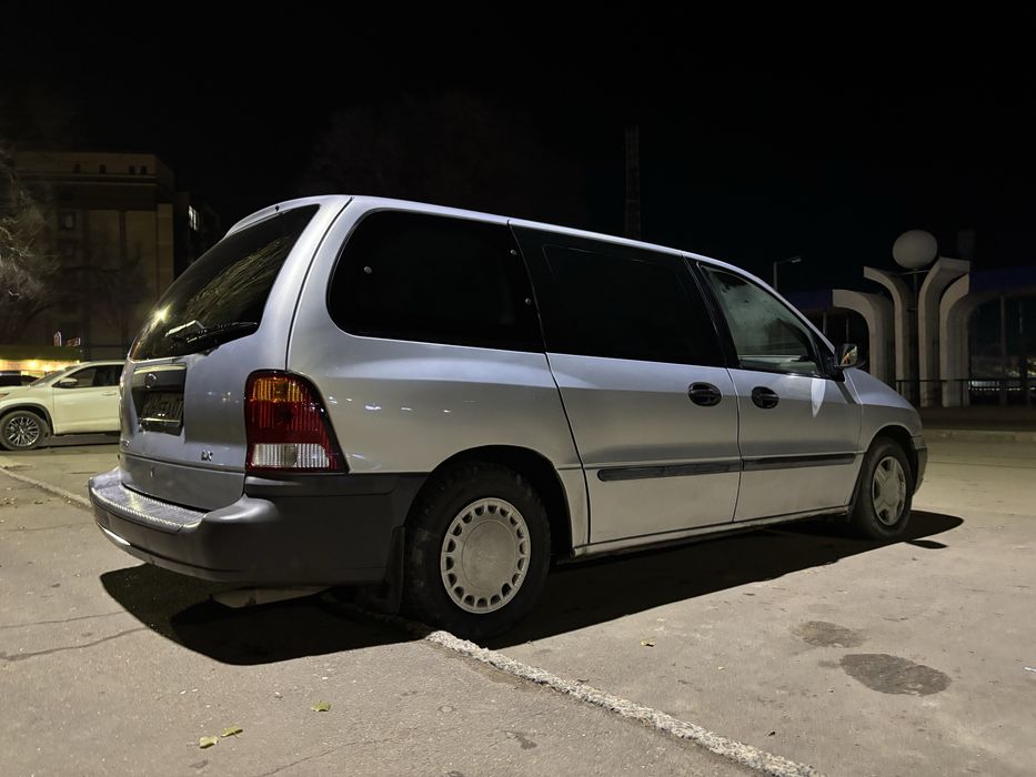 Ford Windstar 2001