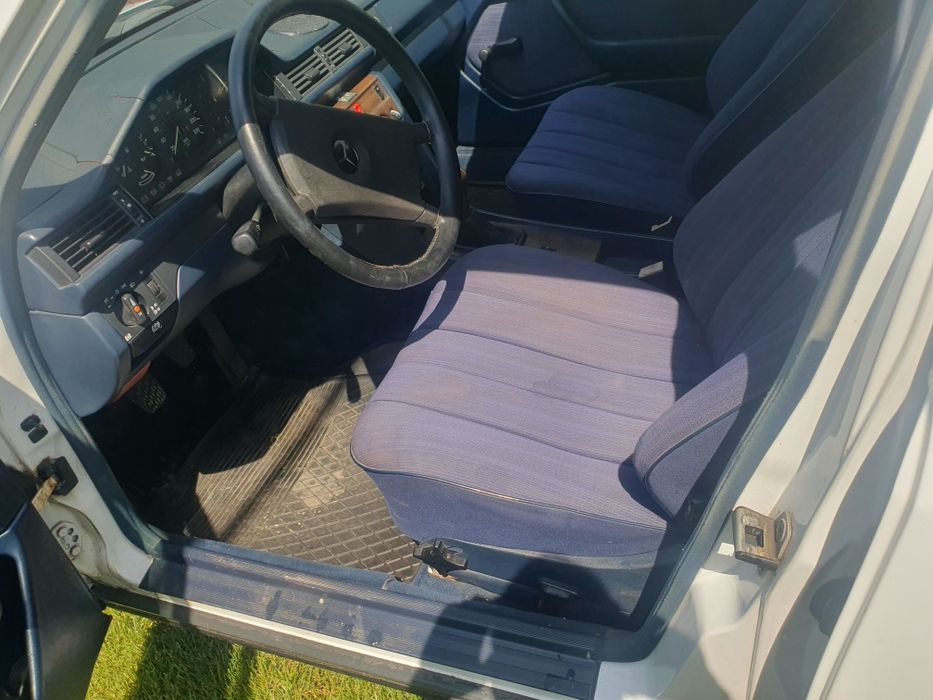 Mercedes w124 2.0  istoric în acte