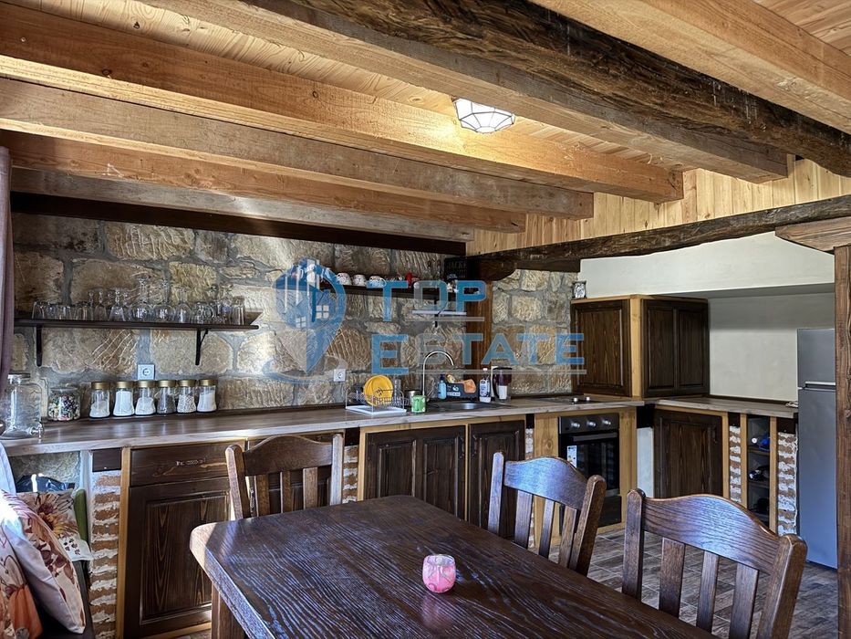 Продава се Къща в Елена - 120 кв.м за 353 €/кв.м - Снимка #2