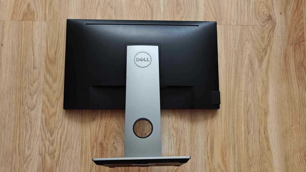 Monitor Dell LED IPS 23.8" P2417H FHD 4xUSB, HD8MI, DisplayPort, Pivot