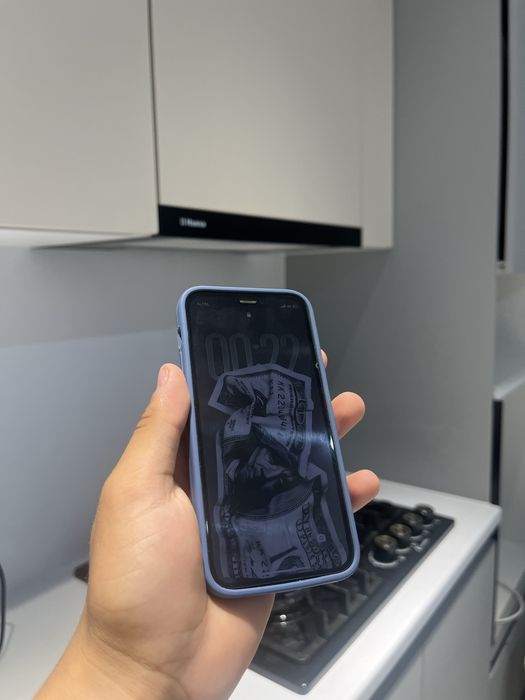 продам iphone 12 mini