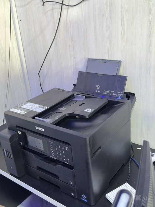EPSON L15150 Qora rangda (черный свет)