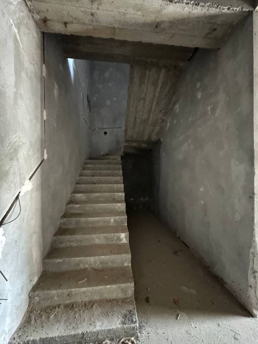 Обод махалласи. 2,4 сотих. 5 хона  Коробка