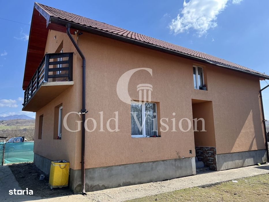 Casă cu 5 camere + anexă, curte + grădină proprie, în Bocicoiu Mare