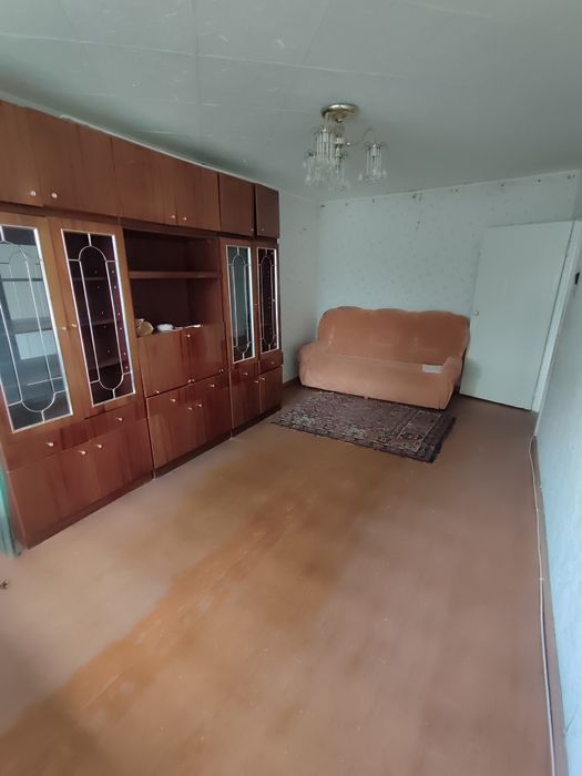 Продается 3-комн (4-23, 1 эт)