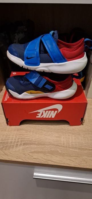 Продавам детски NIKE Спортни обувки NIKE FLEX ADVANCE BT