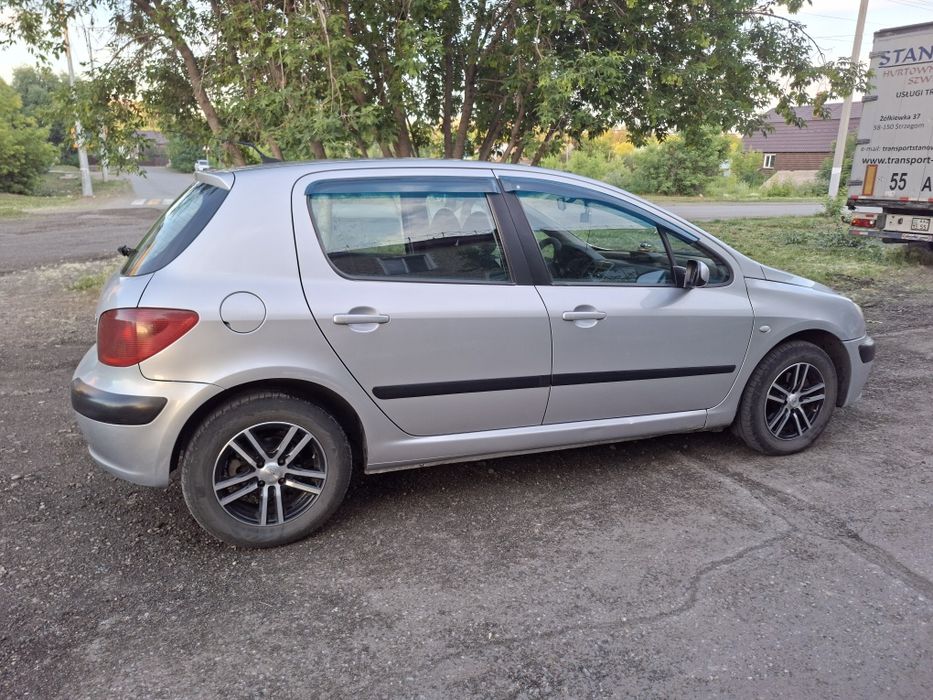 Продам автомобиль Peugeot 307