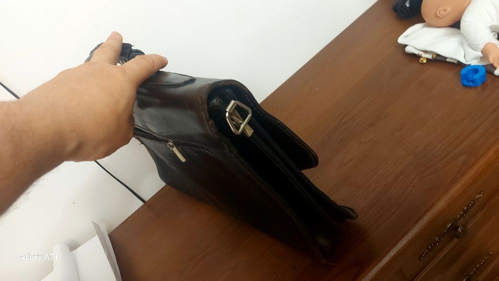 Geantă, piele, de firmă italienească