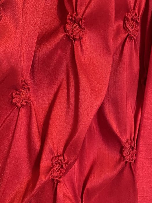 Продаю элегантное, праздничное платье на девочку