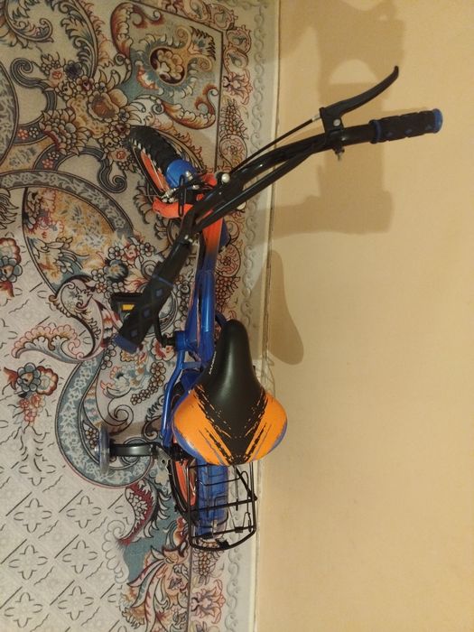 Yangi velosiped sotiladi